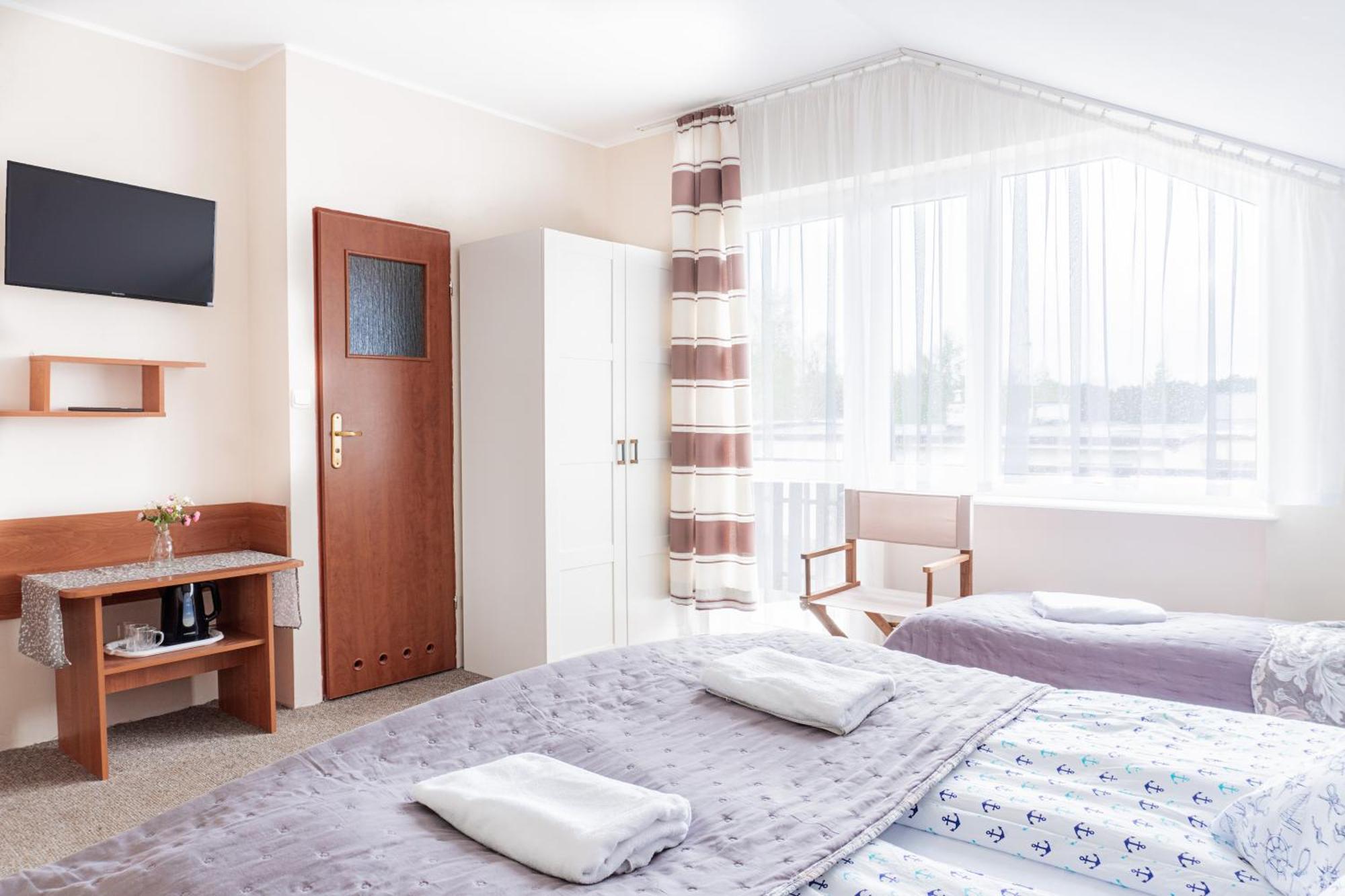 Pokoje Goscinne Raf-Tur - Sala Zabaw, Grill - Idealny Dla Rodzin Z Dziecmi Ostrowo  Dış mekan fotoğraf